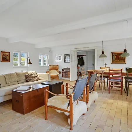 3 Bedroom Cozy In Nysted